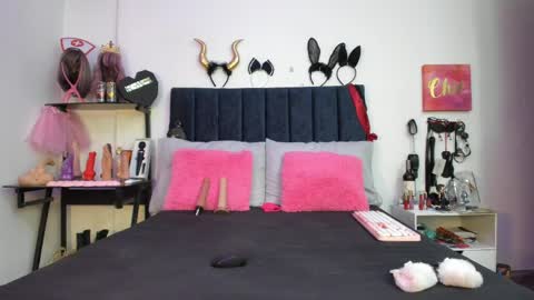          online show from 05-09-26, 01:05