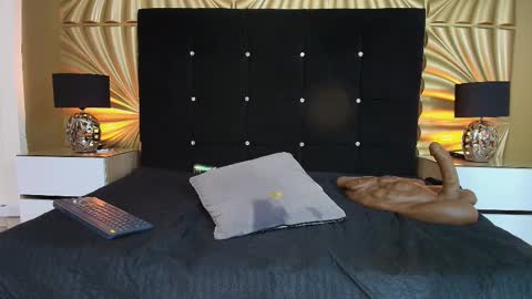 Snapshot of emmily_keller chatting on 03-05-26, 01:40 Emmily keller online show from 03-05-26, 01:40