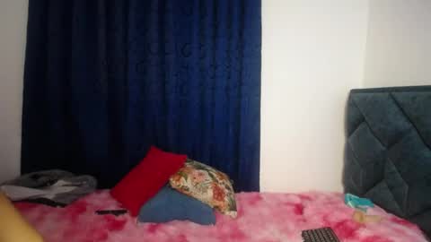 Emmily online show from 06-10-26, 07:51