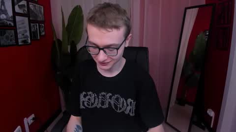 Snapshot of emmit_barker chatting on 03-03-26, 10:10 Emmit online show from 03-03-26, 10:10