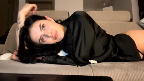 EmmaLovel online show from 01-28-25, 11:50