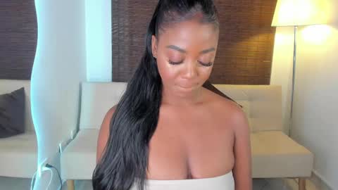 emmy_jacksson online show from 02-13-25, 11:47