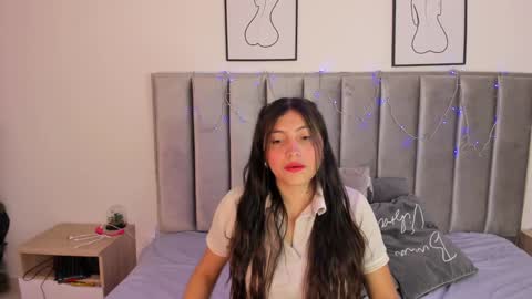 Emily  Laila  online show from 01-13-25, 12:13