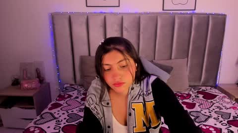 Emily  Laila  online show from 02-03-25, 12:03