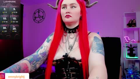 Emmy Bright     50  online show from 01-10-25, 03:07