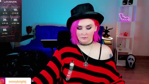 Emmy Bright     50  online show from 01-28-25, 06:16