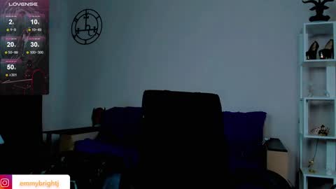 Emmy Bright     50  online show from 01-30-25, 03:11