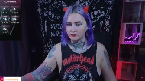 Emmy Bright     50  online show from 09-10-25, 04:07