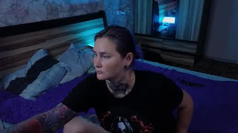 Emmy Bright     50  online show from 09-13-25, 06:18