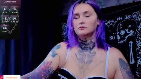 Emmy Bright     50  online show from 09-19-25, 05:57