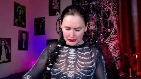 Emmy Bright     50  online show from 05-22-26, 02:51