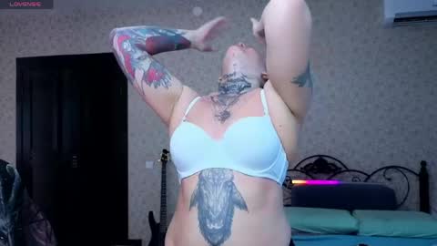 Emmy Bright     50  online show from 06-05-26, 06:52