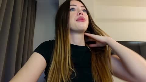 Em online show from 12-06-24, 12:56