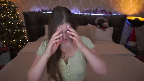 Snapshot of emmycharm chatting on 12-25-24, 06:52 E M M Y online show from 12-25-24, 06:52