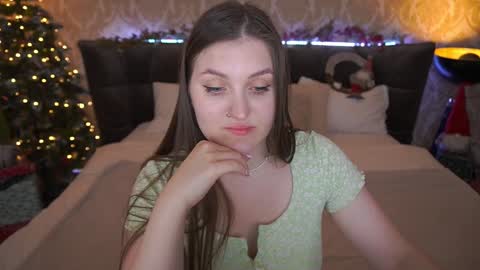 Snapshot of emmycharm chatting on 12-25-24, 09:56 E M M Y online show from 12-25-24, 09:56