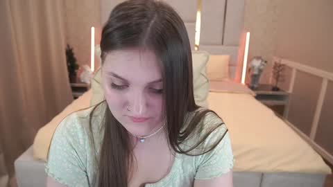 Snapshot of emmycharm chatting on 01-12-25, 07:00 E M M Y online show from 01-12-25, 07:00