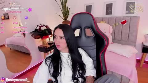 Snapshot of emmyevans1 chatting on 12-09-24, 08:54 Emmy Evans online show from 12-09-24, 08:54