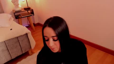 Snapshot of emmyevans1 chatting on 12-30-24, 10:23 Emmy Evans online show from 12-30-24, 10:23