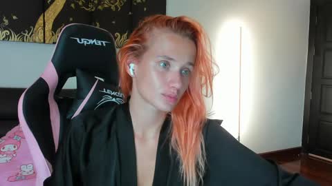 Emmylie online show from 04-03-26, 03:26