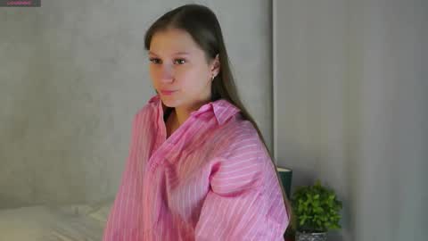 Emmy online show from 03-02-26, 01:52