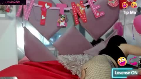 emmymiller1 online show from 02-21-25, 07:54