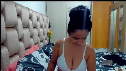 emperatriztapia online show from 01-25-25, 05:18