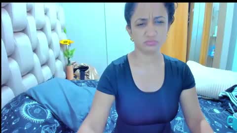 emperatriztapia online show from 02-24-25, 12:41