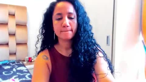 Snapshot of emperatriztapia chatting on 06-02-26, 07:16 emperatriztapia online show from 06-02-26, 07:16