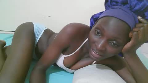 empress_ivy1 online show from 04-19-26, 06:32