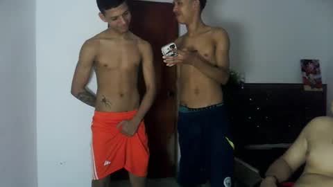 Snapshot of emr_master chatting on 10-01-25, 12:16 Emr online show from 10-01-25, 12:16