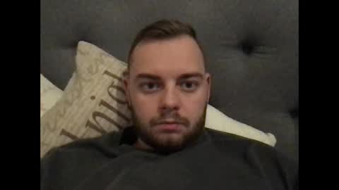 Snapshot of emrelallaren chatting on 09-25-25, 05:05 emrelallaren online show from 09-25-25, 05:05