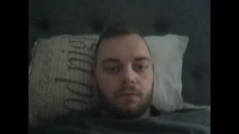 Snapshot of emrelallaren chatting on 09-26-25, 04:11 emrelallaren online show from 09-26-25, 04:11