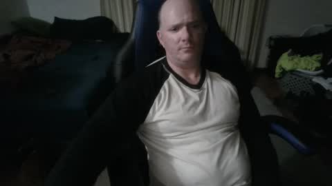 Matt online show from 12-21-25, 04:41