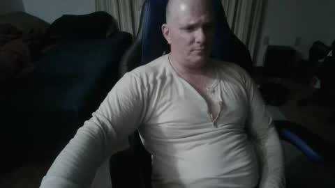 Snapshot of emsguy1 chatting on 04-20-26, 03:20 Matt online show from 04-20-26, 03:20