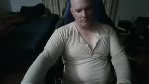 Snapshot of emsguy1 chatting on 05-02-26, 06:29 Matt online show from 05-02-26, 06:29