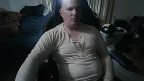 Snapshot of emsguy1 chatting on 05-03-26, 05:57 Matt online show from 05-03-26, 05:57