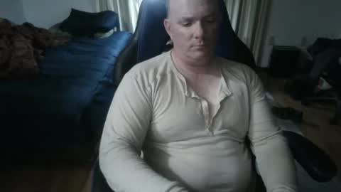Snapshot of emsguy1 chatting on 05-04-26, 03:46 Matt online show from 05-04-26, 03:46