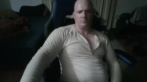 Snapshot of emsguy1 chatting on 05-13-26, 06:00 Matt online show from 05-13-26, 06:00