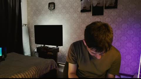 emveeboy96 online show from 04-06-26, 07:26