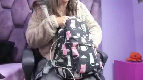 emy_latin online show from 09-26-25, 11:47