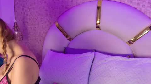 Emy  online show from 05-04-26, 11:50