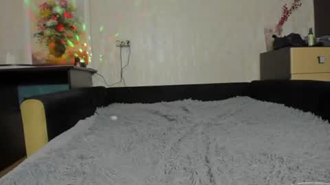 Snapshot of emydeliro chatting on 07-14-26, 02:05 emydeliro online show from 07-14-26, 02:05