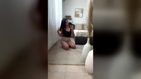 Snapshot of emyii chatting on 07-03-26, 10:16 Eimi3 online show from 07-03-26, 10:16