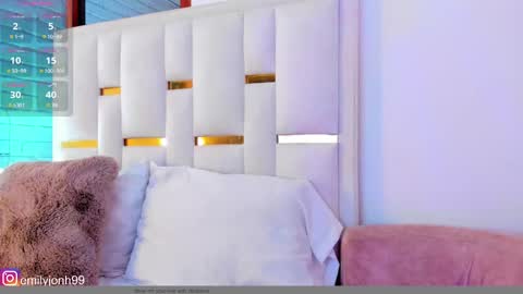 EMYLY  online show from 01-22-25, 02:26