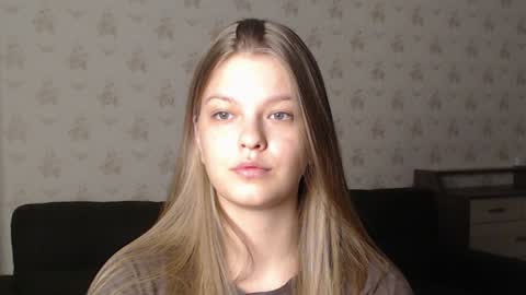 EmySway online show from 12-21-24, 10:40