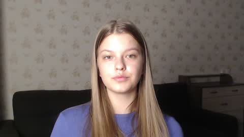 EmySway online show from 12-30-24, 04:51