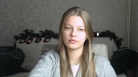 EmySway online show from 01-26-25, 01:20