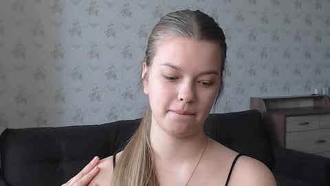 EmySway online show from 10-11-25, 04:12