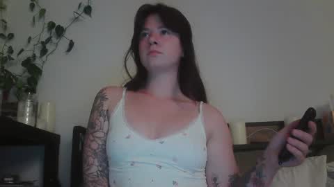 endlessly evie online show from 12-06-24, 12:56