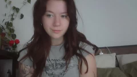 endlessly evie online show from 01-01-25, 06:27